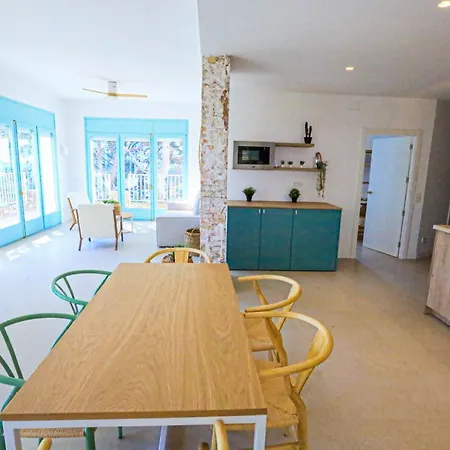 Litoral Costa Dorada - Glorieta Only Families Villa